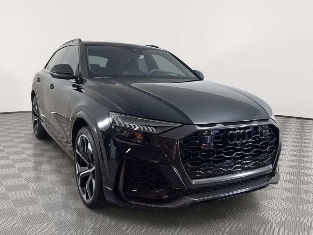 2022 AUDI RS Q8