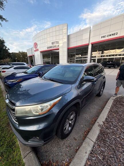 2015 TOYOTA Highlander