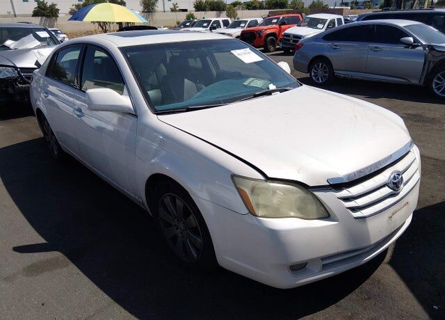 2006 TOYOTA Avalon
