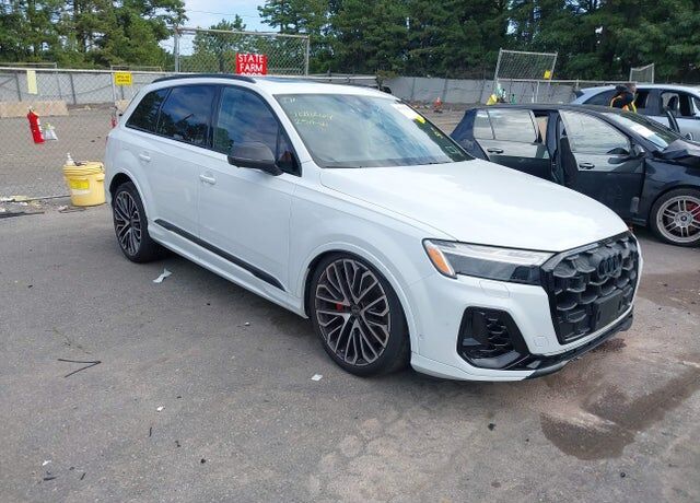 2025 AUDI SQ7