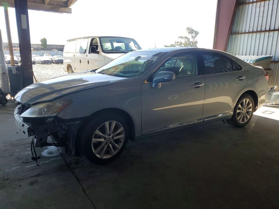 2011 LEXUS ES