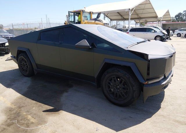 2026 TESLA Cybertruck