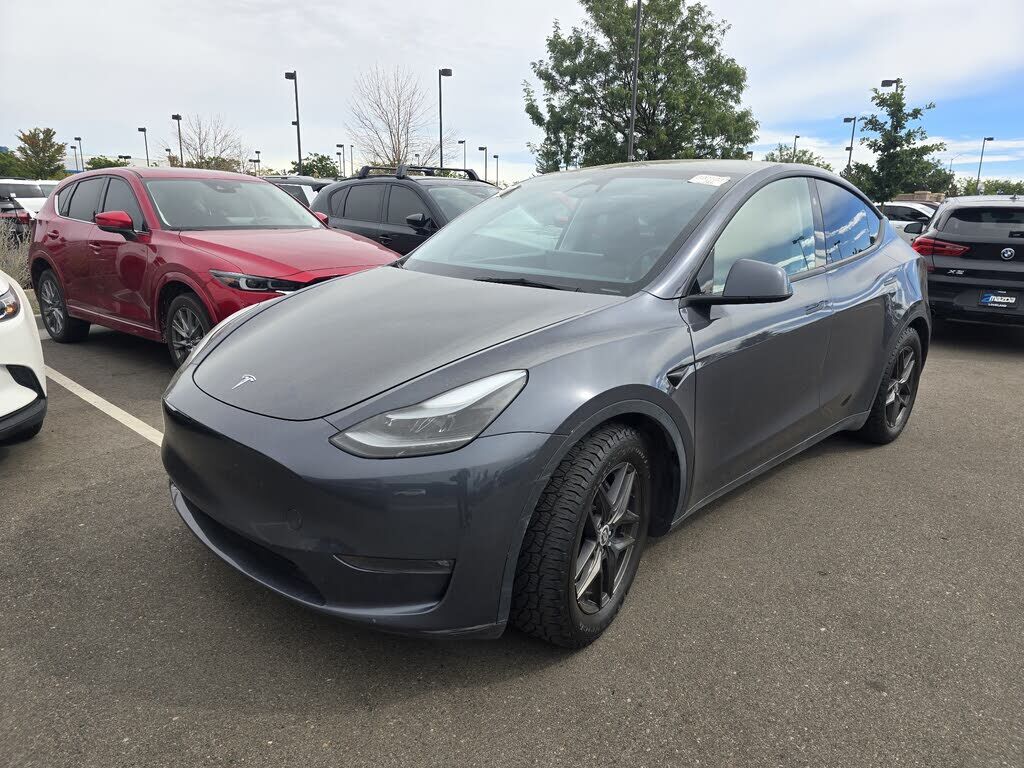 2023 TESLA Model Y