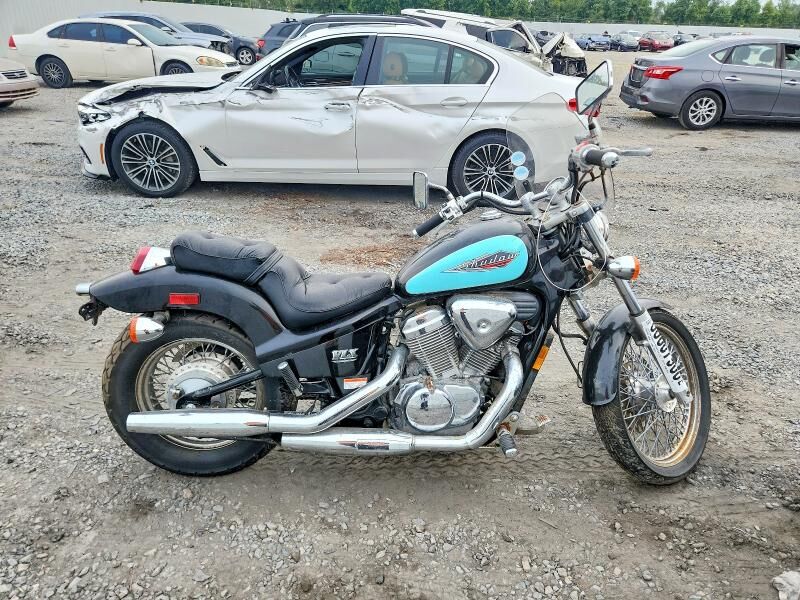 1996 HONDA VT600CD