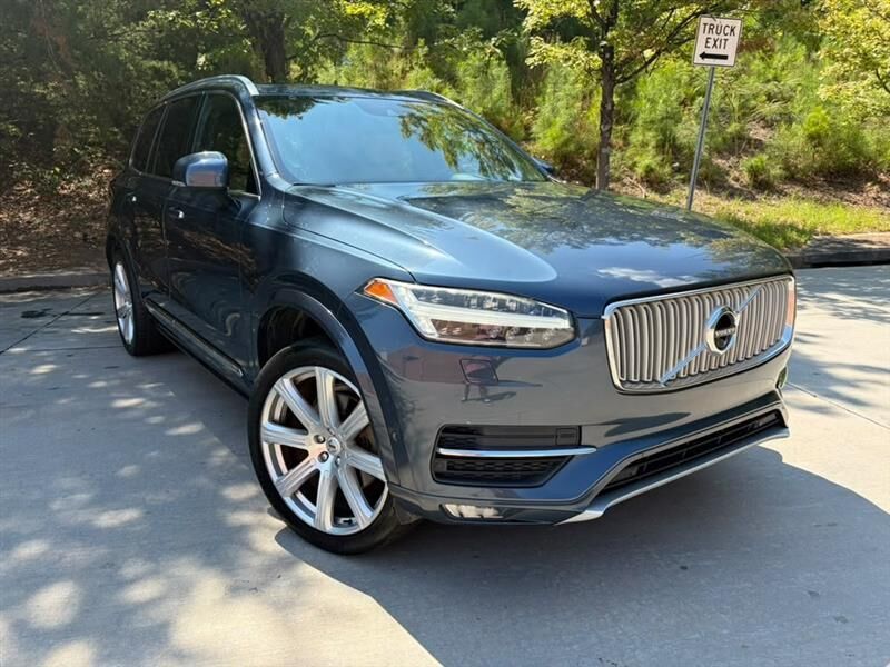 2018 VOLVO XC90