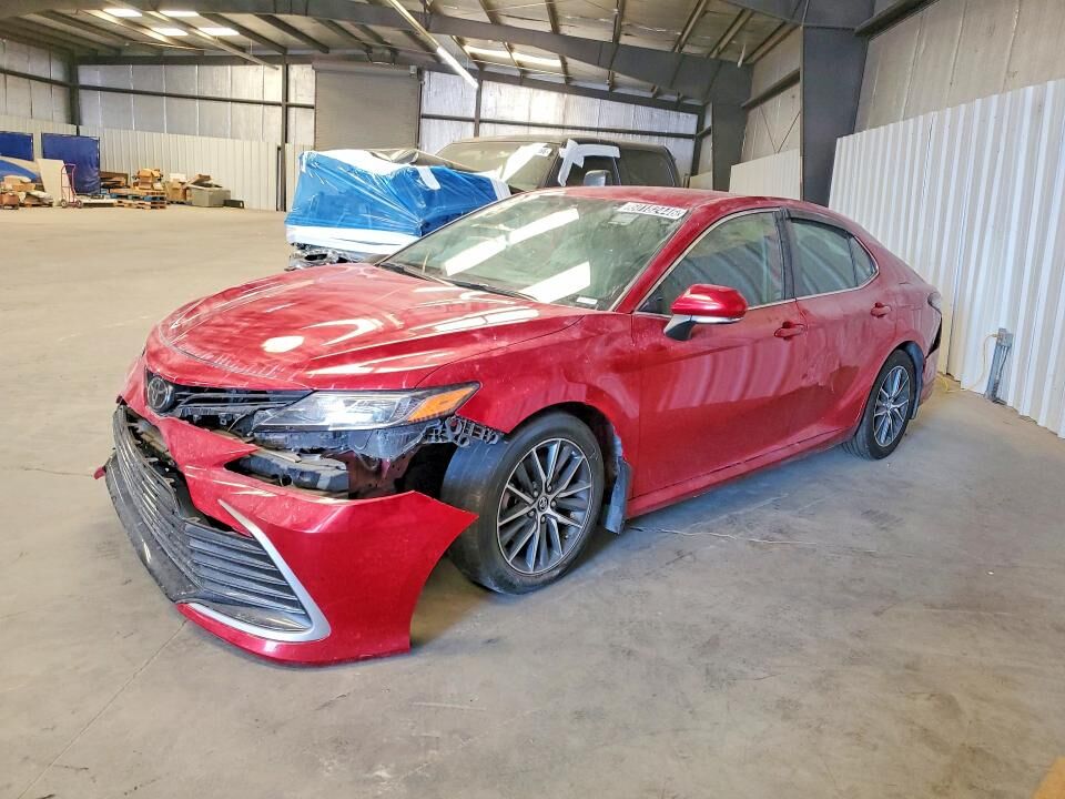 2023 TOYOTA Camry