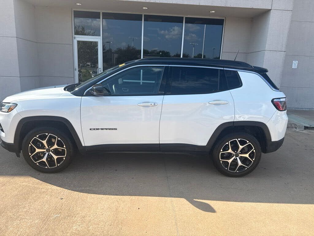 2025 JEEP Compass