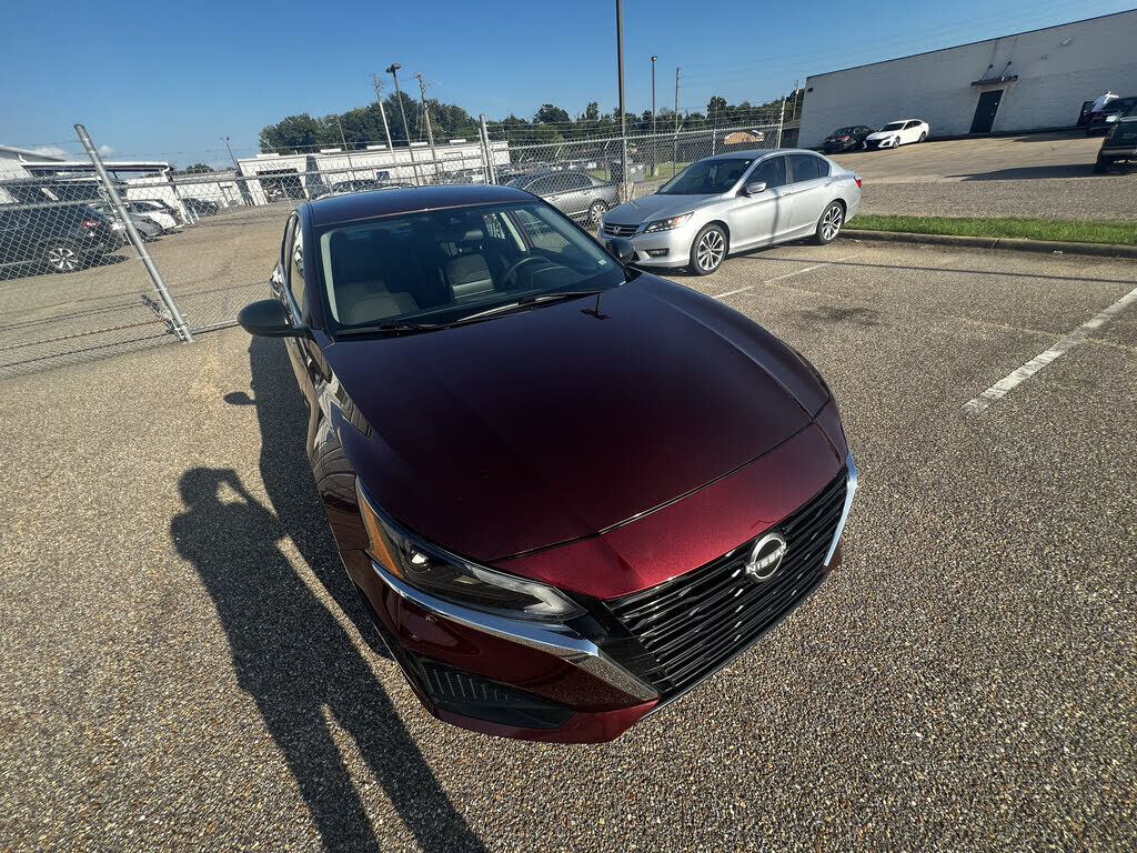 2025 NISSAN Altima