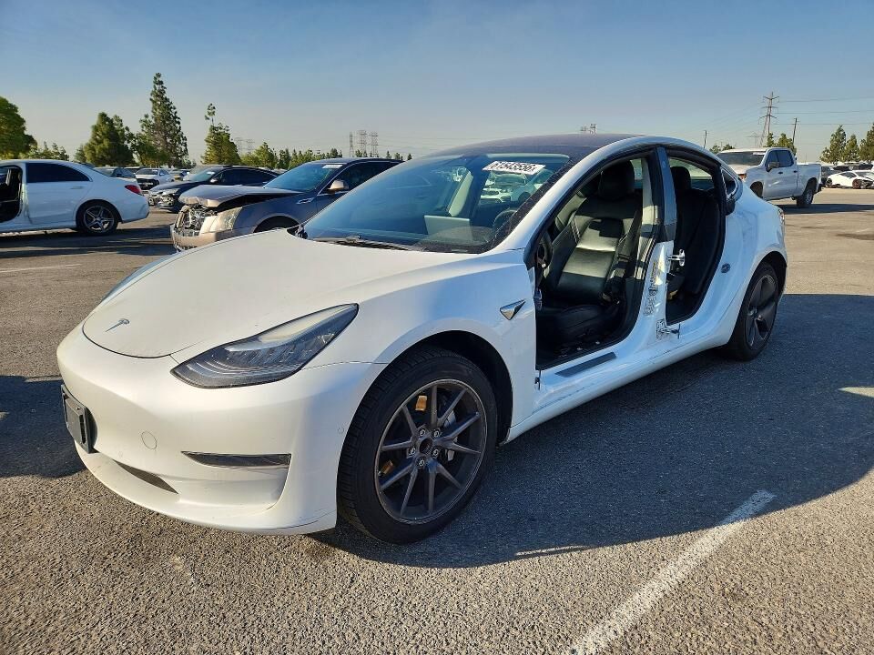 2020 TESLA Model 3