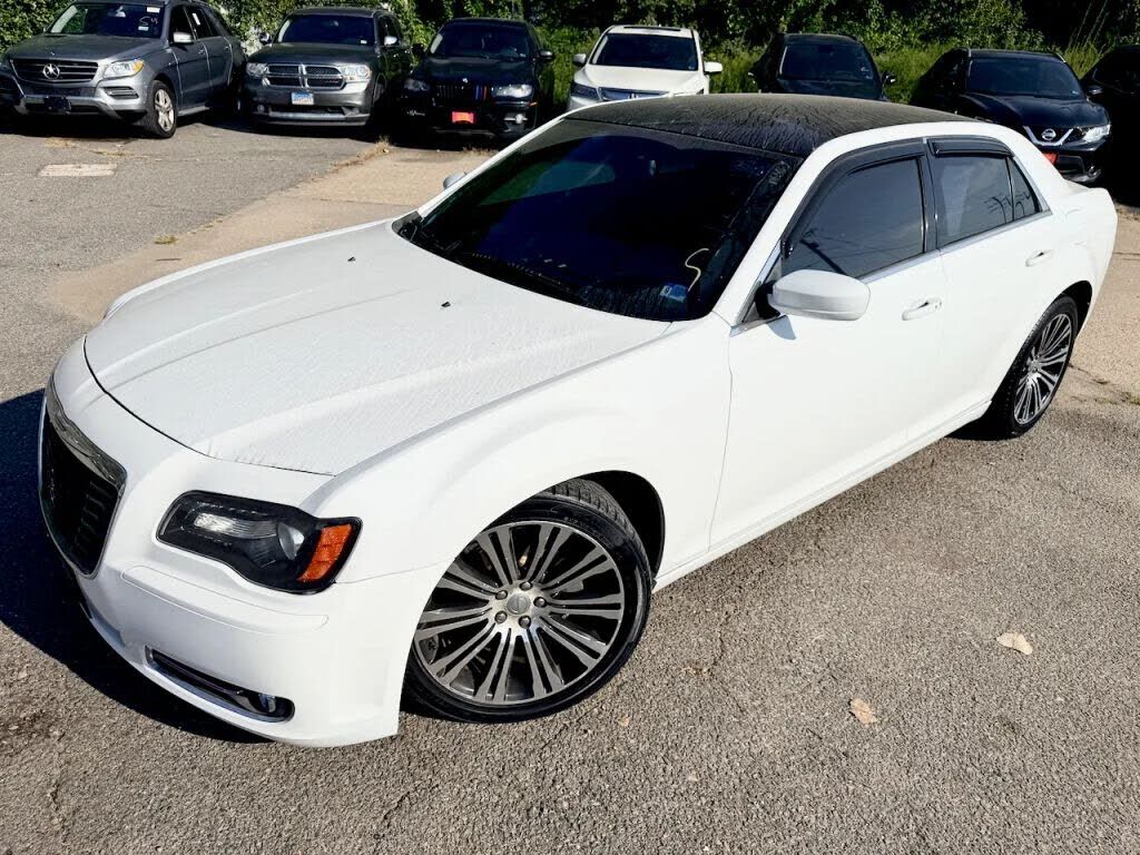 2014 CHRYSLER 300