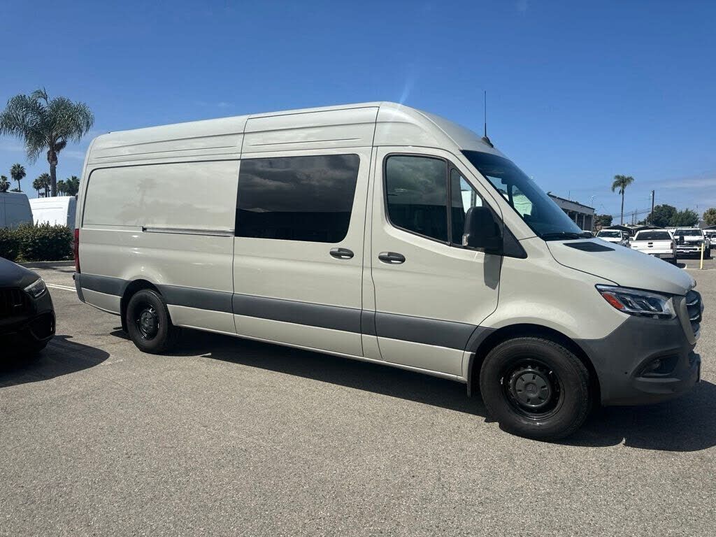 2024 Mercedes-Benz Sprinter