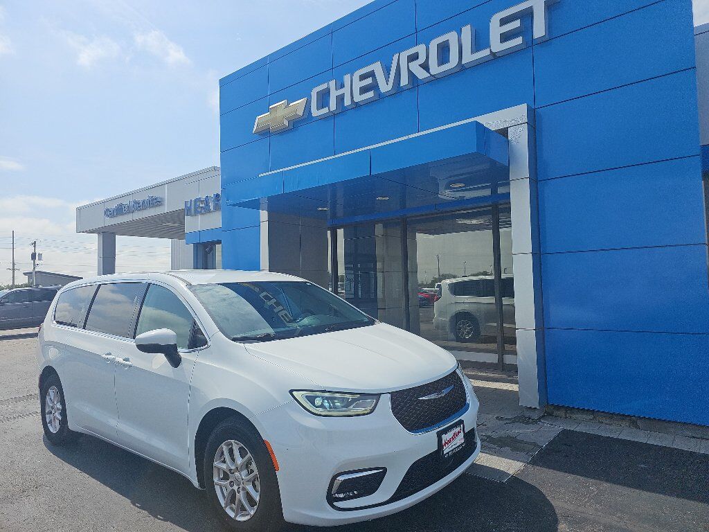 2023 CHRYSLER Pacifica