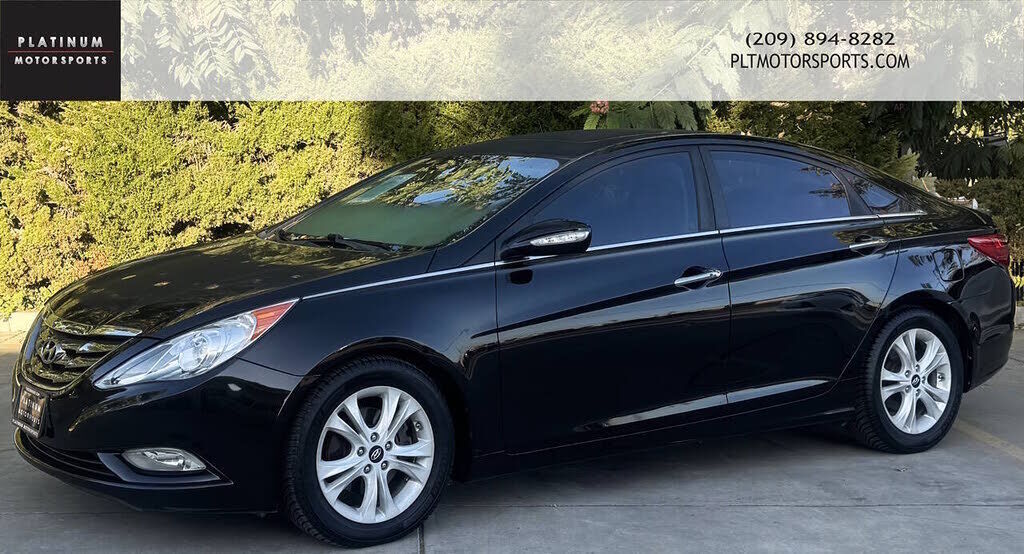 2011 HYUNDAI Sonata