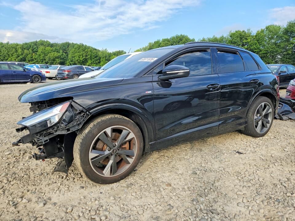 2024 AUDI Q4