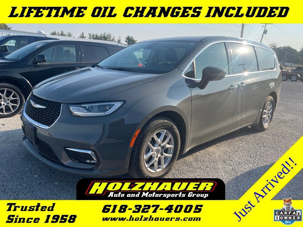 2023 CHRYSLER Pacifica