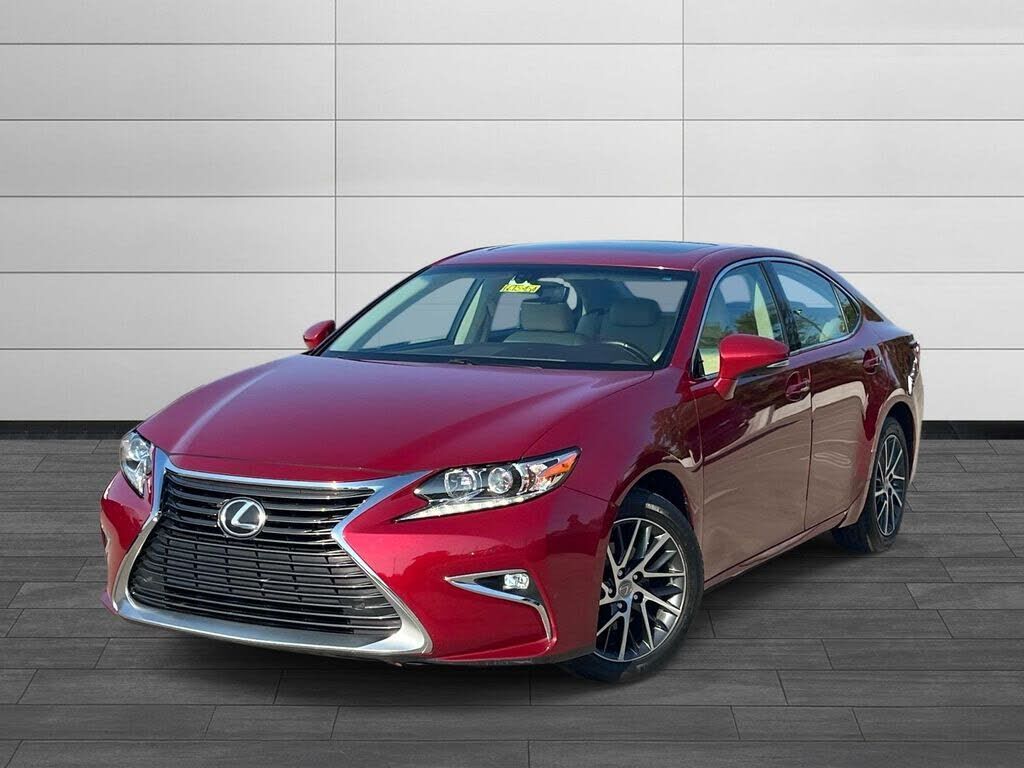 2016 LEXUS ES
