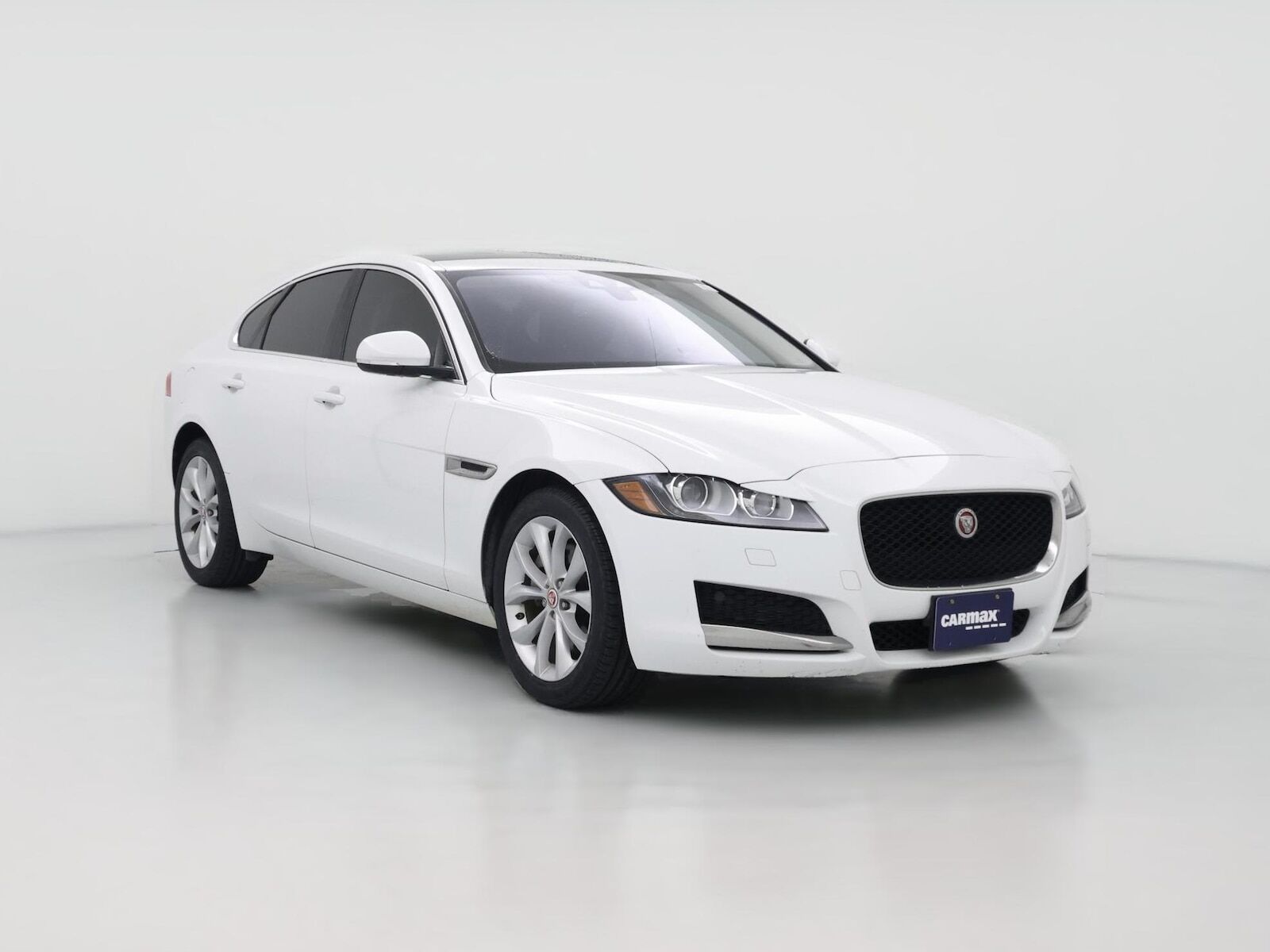 2017 JAGUAR XF