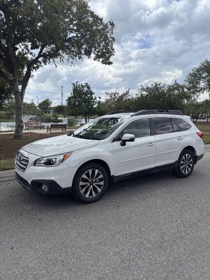 2015 SUBARU Outback