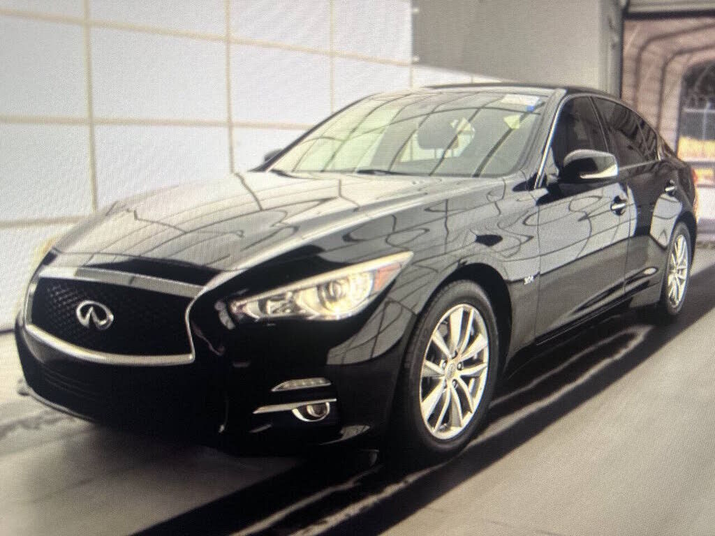 2017 INFINITI Q50