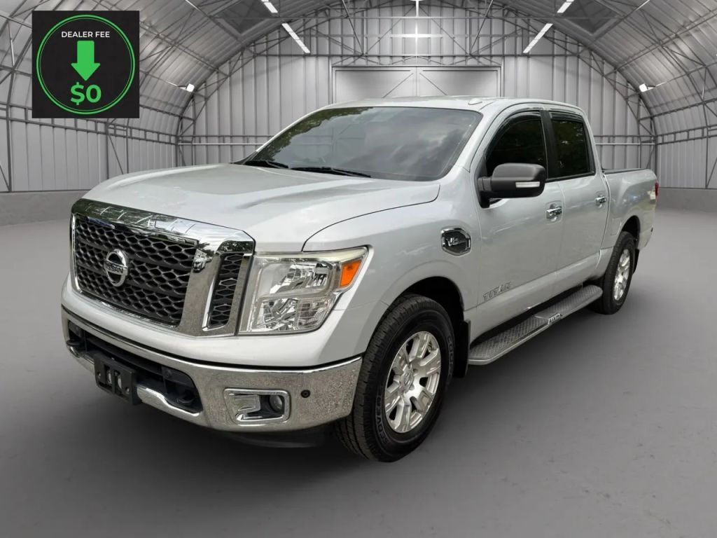 2017 NISSAN Titan