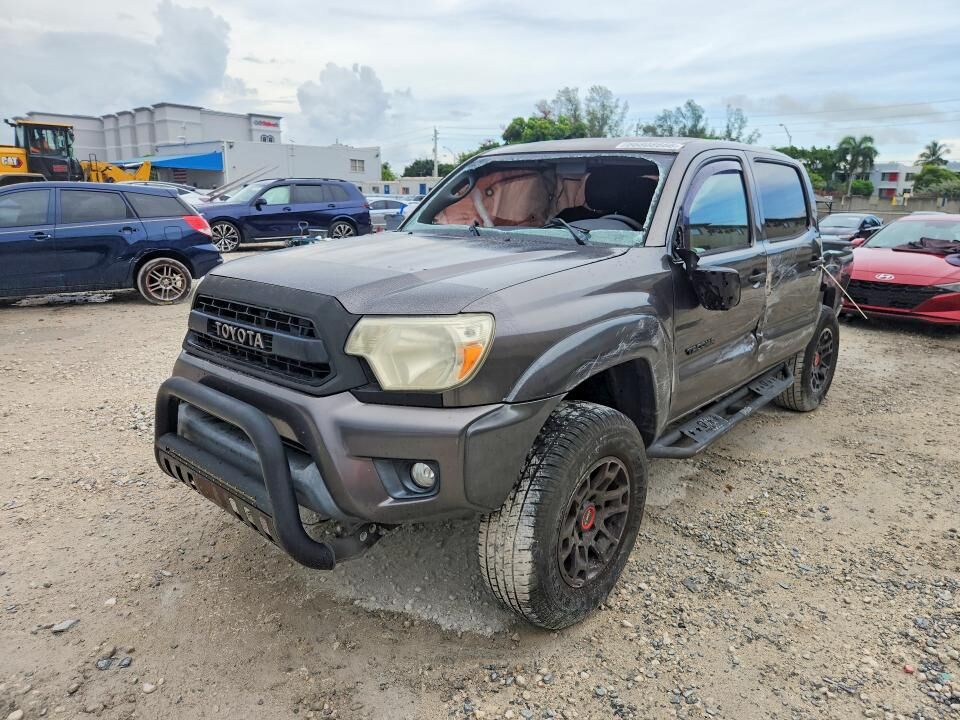 2015 TOYOTA Tacoma