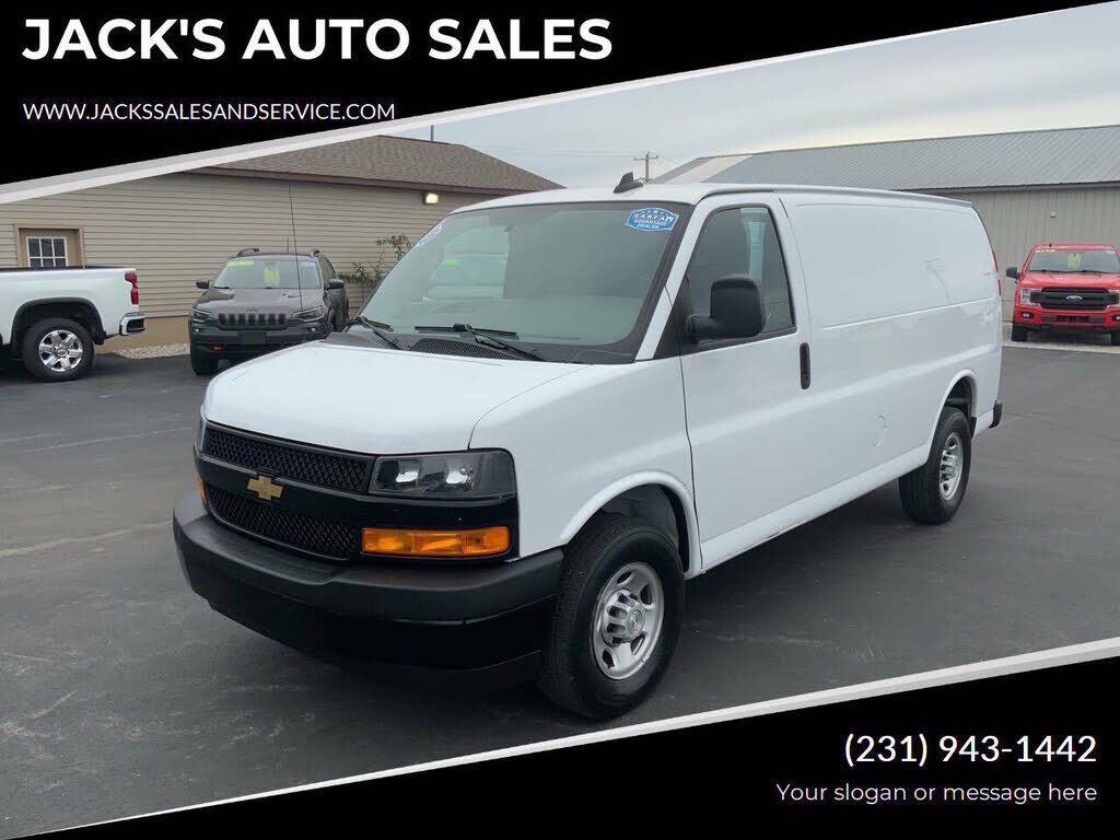 2023 CHEVROLET Express