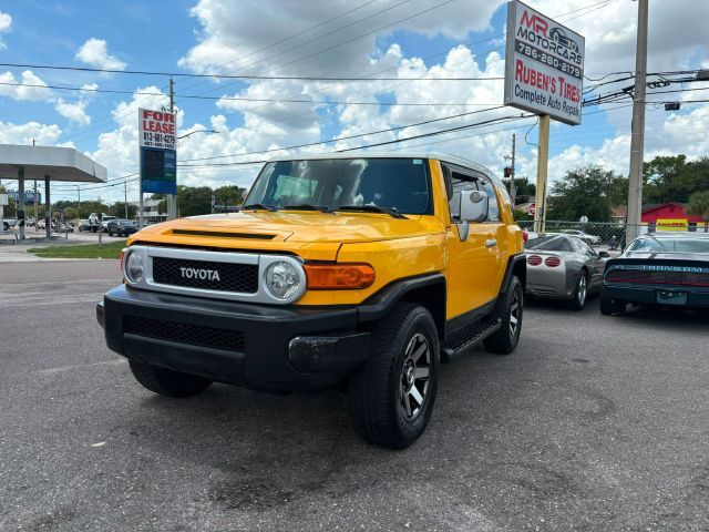 2010 TOYOTA FJ Cruiser