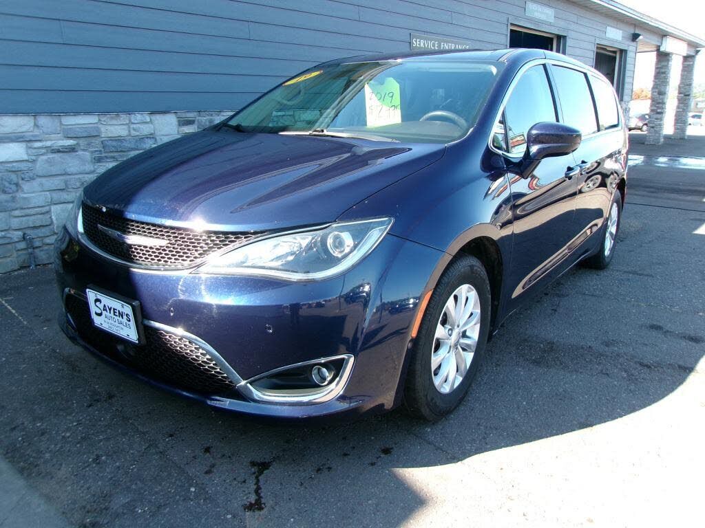 2019 CHRYSLER Pacifica