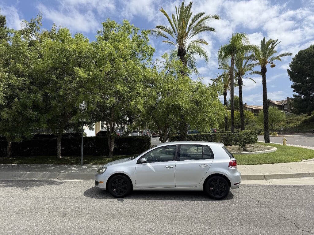2012 VOLKSWAGEN Golf