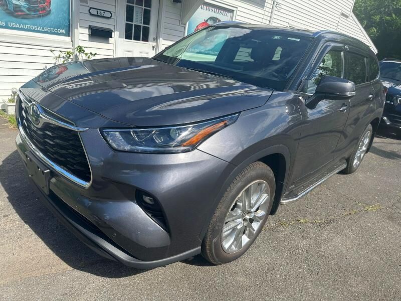 2023 TOYOTA Highlander