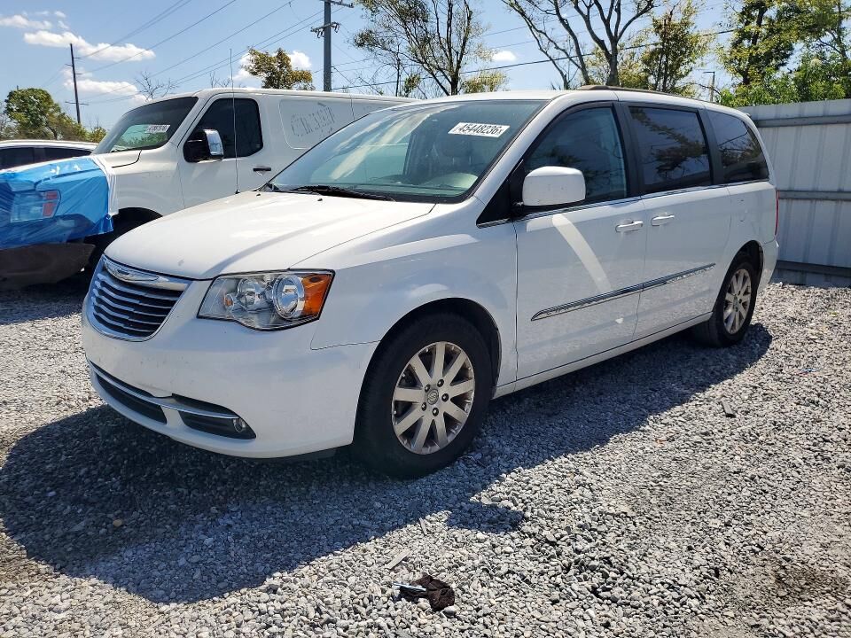 2016 CHRYSLER Town and Country