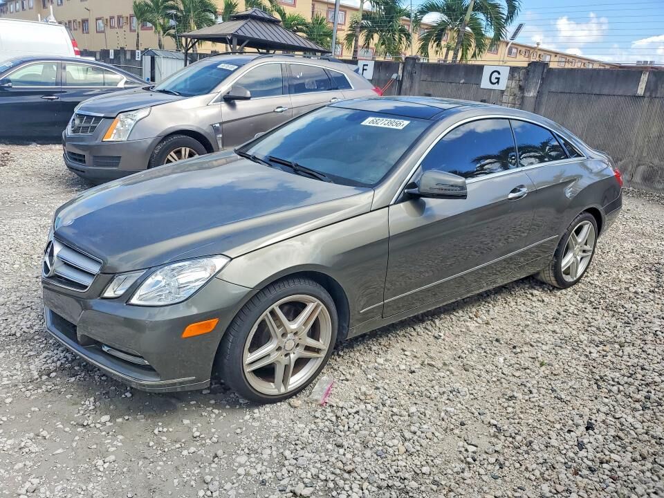 2013 MERCEDES-BENZ E-Class