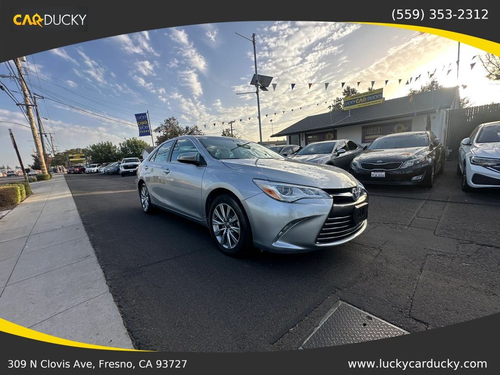 2016 TOYOTA Camry