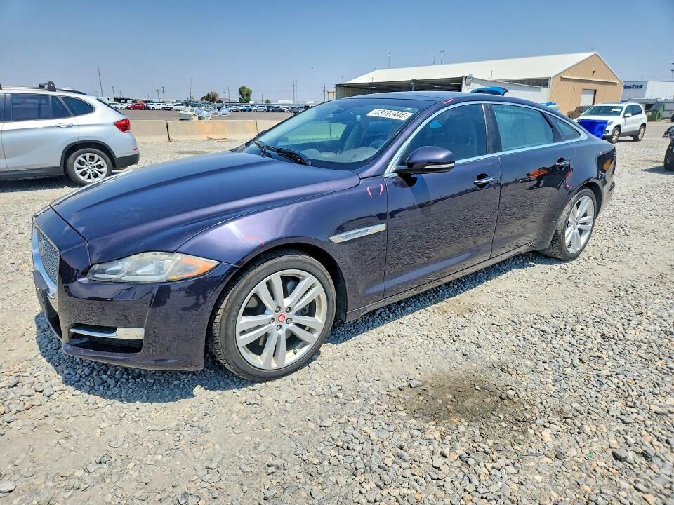2016 JAGUAR XJ