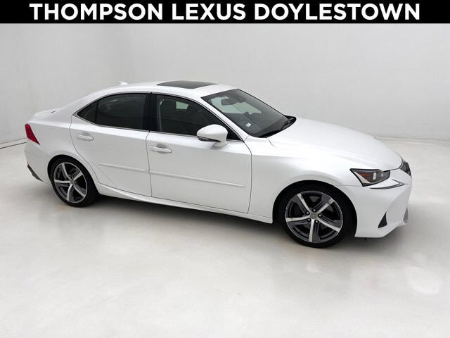 2017 LEXUS IS