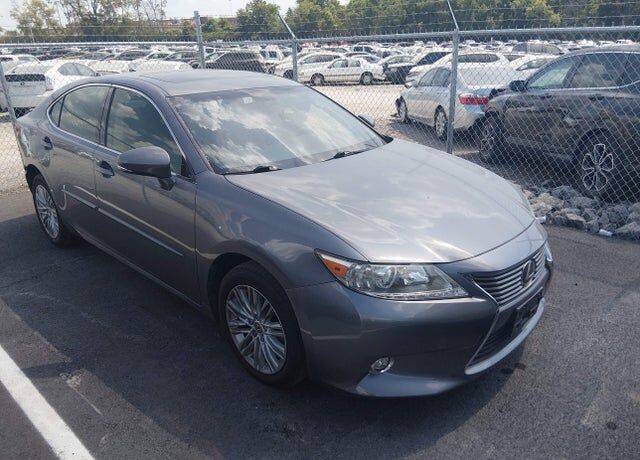 2015 LEXUS ES