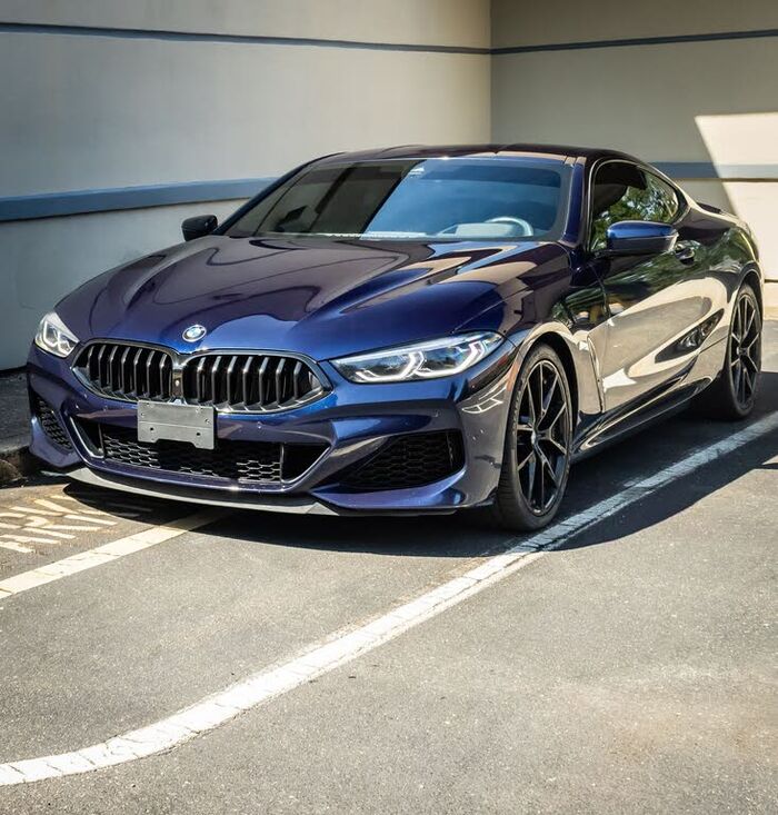 2022 BMW M8