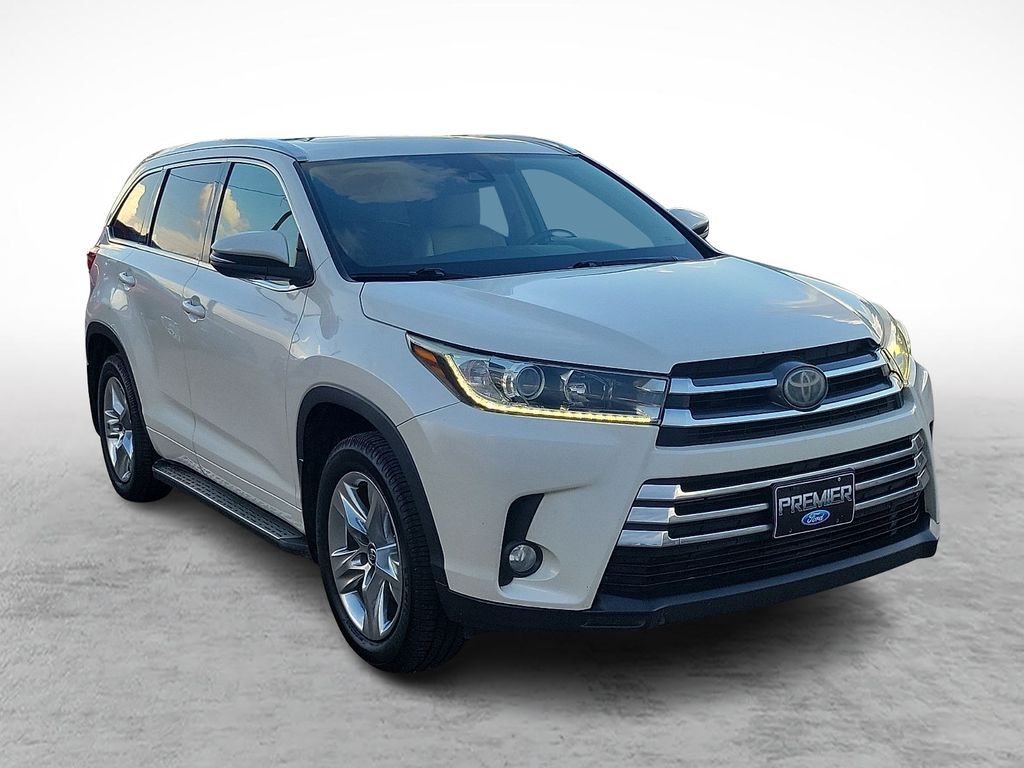 2018 TOYOTA Highlander