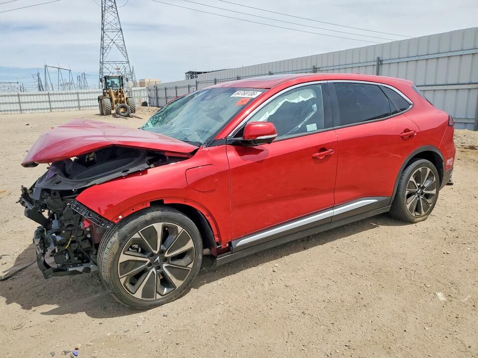 2023 VINFAST VF 8