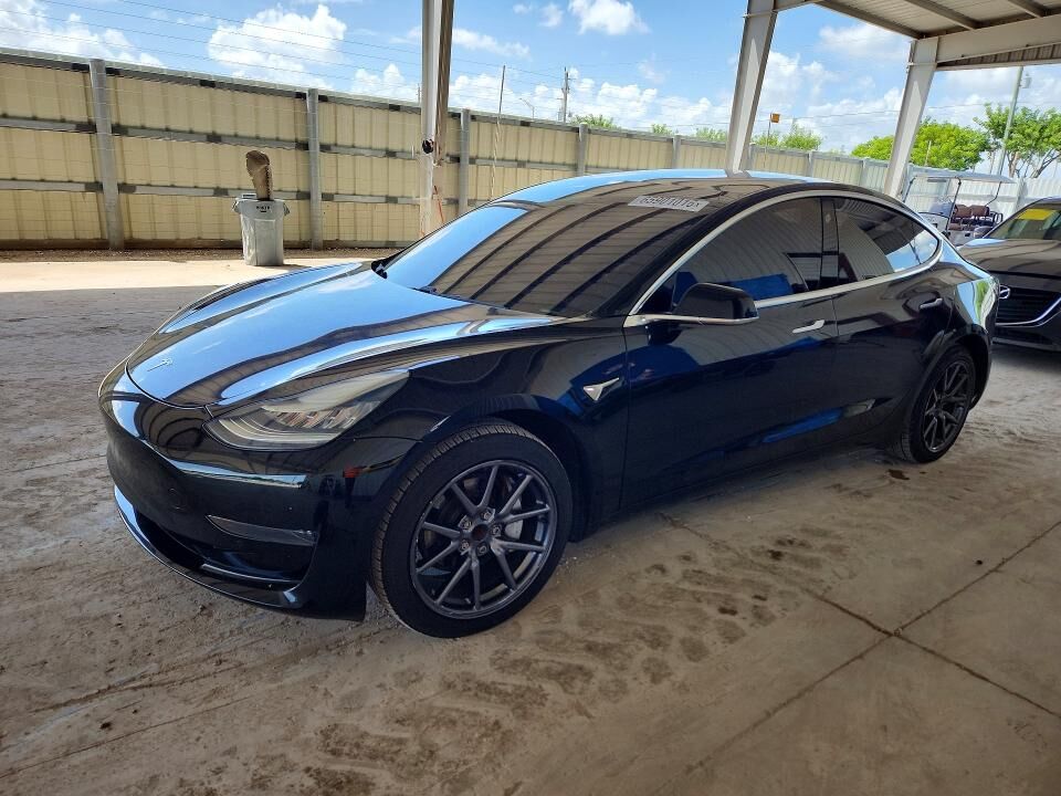 2020 TESLA Model 3