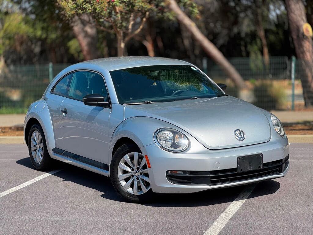 2013 VOLKSWAGEN Beetle