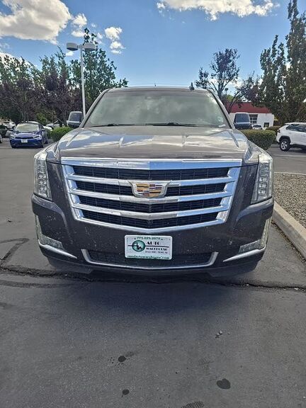 2017 CADILLAC Escalade ESV