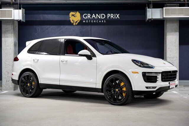 2017 PORSCHE Cayenne