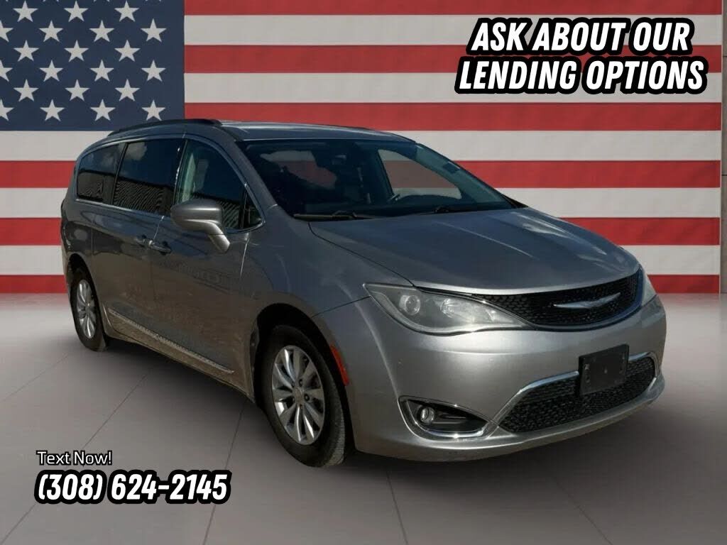2017 CHRYSLER Pacifica