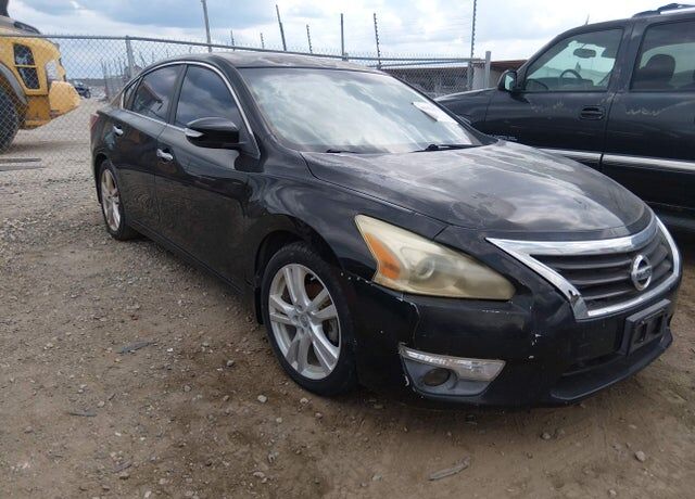 2013 NISSAN Altima