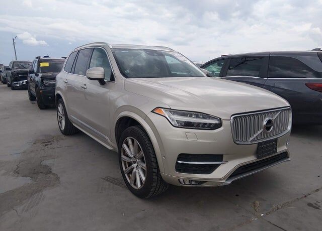 2016 VOLVO XC90