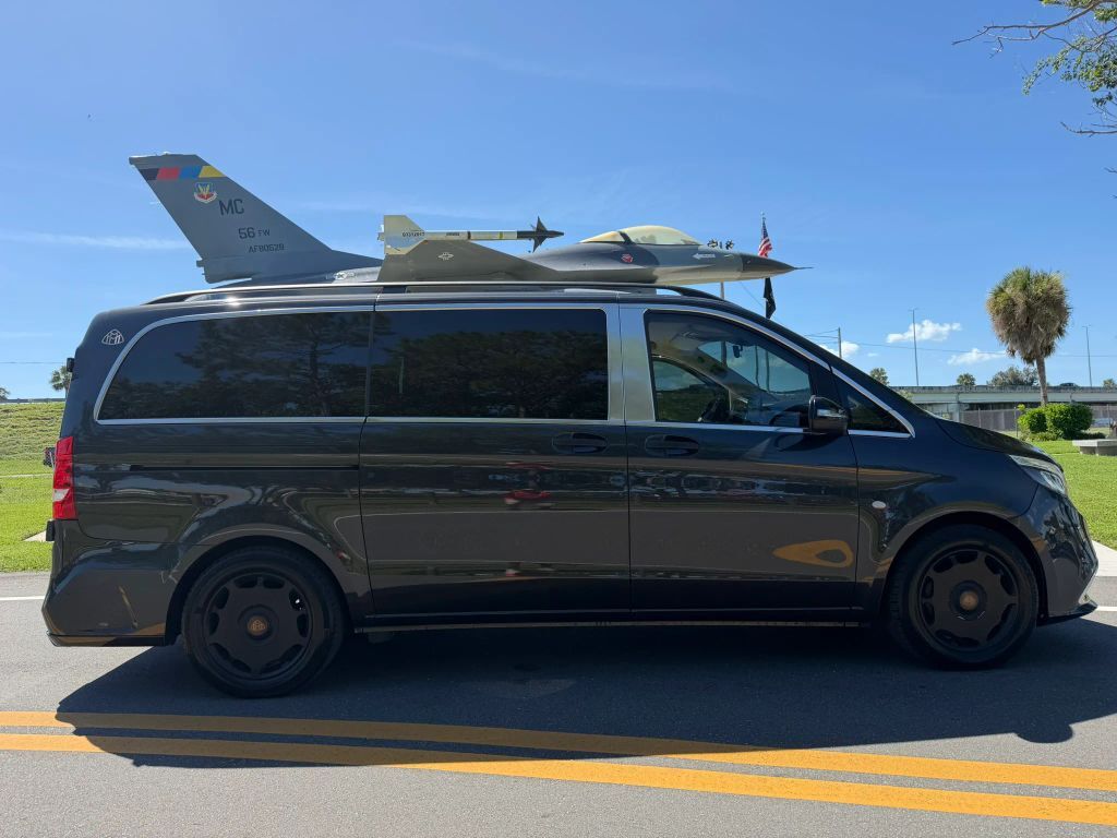 2021 MERCEDES-BENZ METRIS