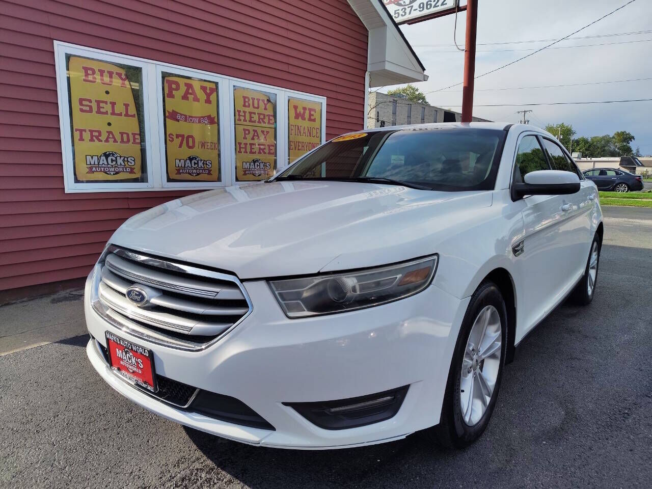 2013 FORD Taurus
