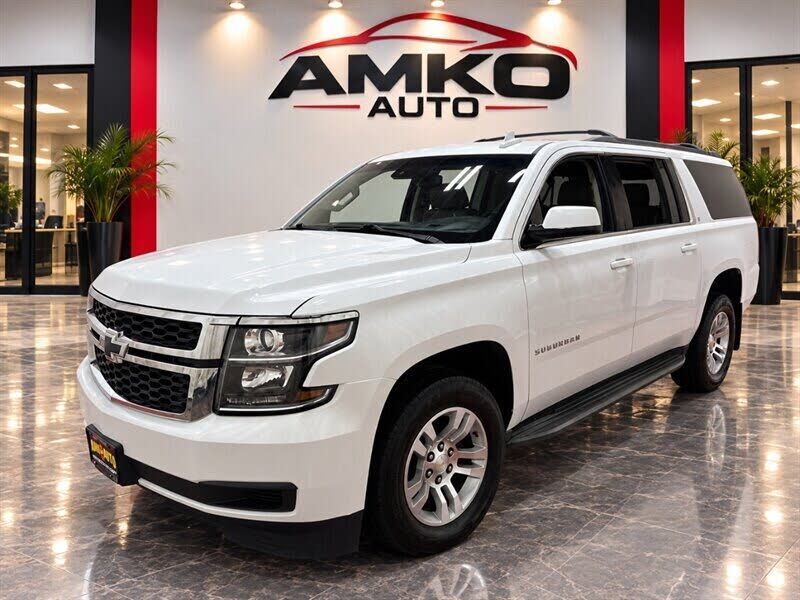 2016 CHEVROLET Suburban