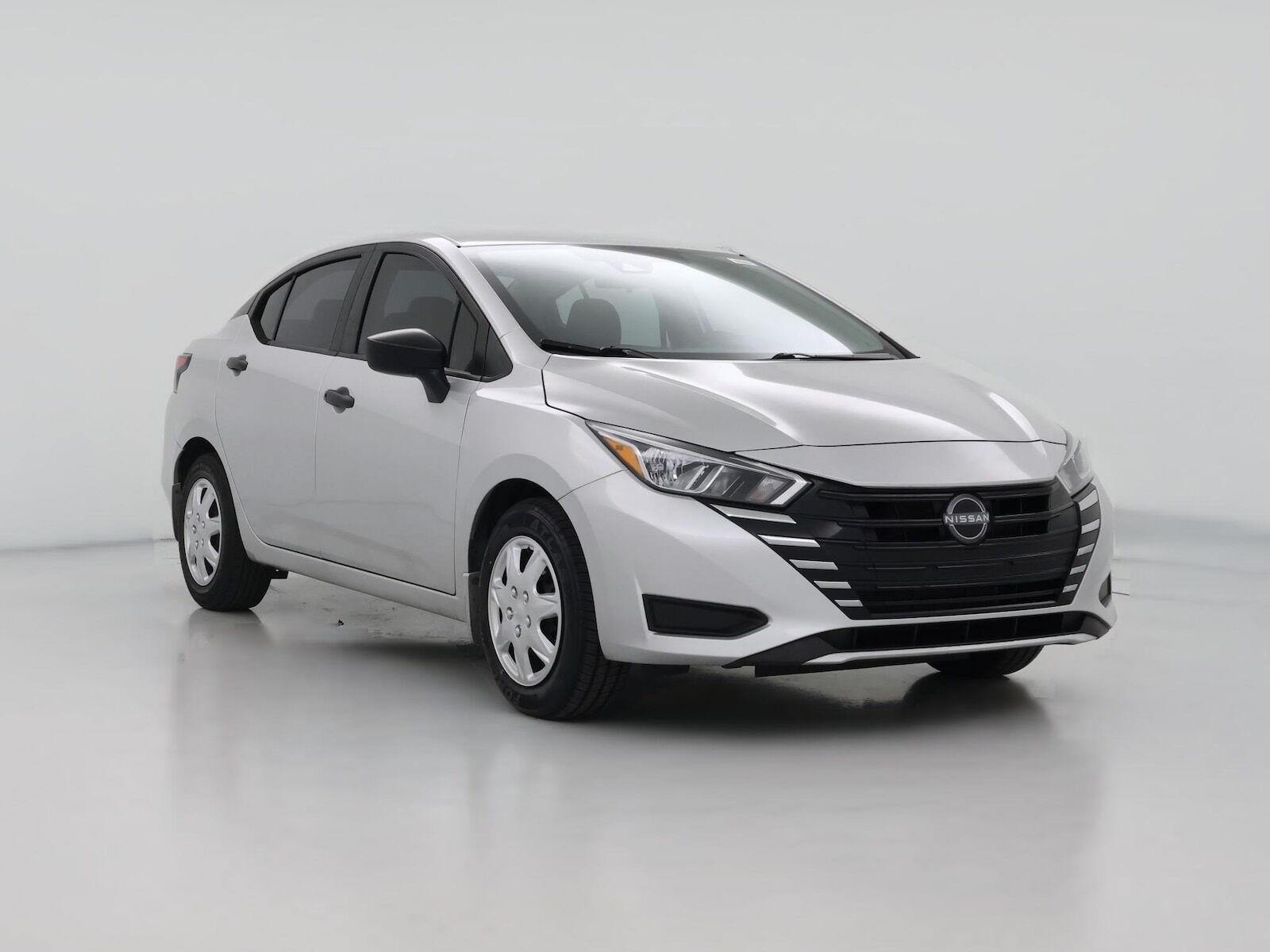 2024 NISSAN Versa